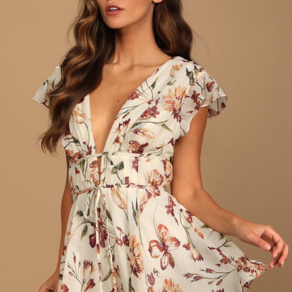 Lulus Flirty Ways Cream Floral Print Flutter Sleeve Romper Beige - Size M